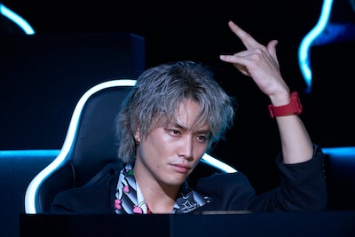 「ミステリー・アリーナ」より、ギャンブル役の鈴木伸之