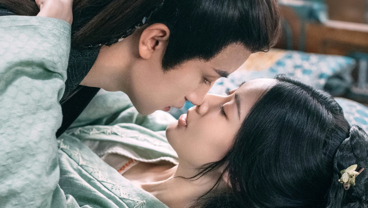 ジャン・チー（張翅）演じる李軫（上）、ジャオ・シーシー（趙夕汐）演じる李楚楚（下）