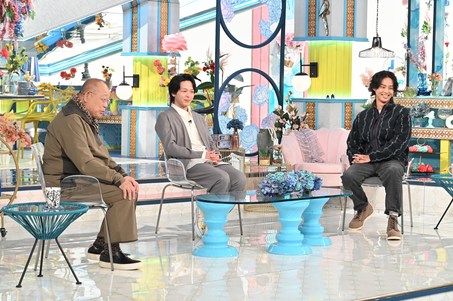 「A-Studio+」3月6日放送回の様子。左から笑福亭鶴瓶、中村倫也、藤ヶ谷太輔