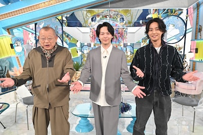 「A-Studio+」3月6日放送回の様子。左から笑福亭鶴瓶、中村倫也、藤ヶ谷太輔