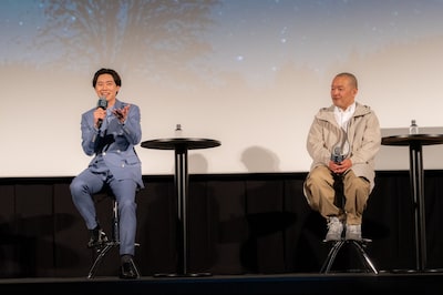 「JT RRP 新カテゴリ商品発表会」の様子。左から戸塚純貴、大根仁