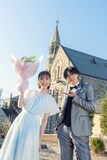 ドラマ「ぜんぶ、あなたのためだから」をクランクアップした、井桁弘恵（左）、藤井流星（右）