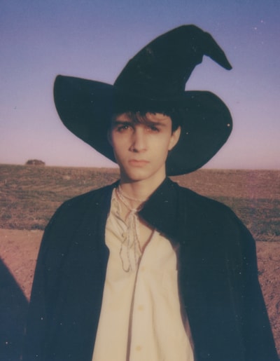 スペイン・バルセロナ生まれの作家クリスティアン・アビレス