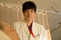 ドラマ「お別れホスピタル2」場面写真。松山ケンイチ演じる広野誠二