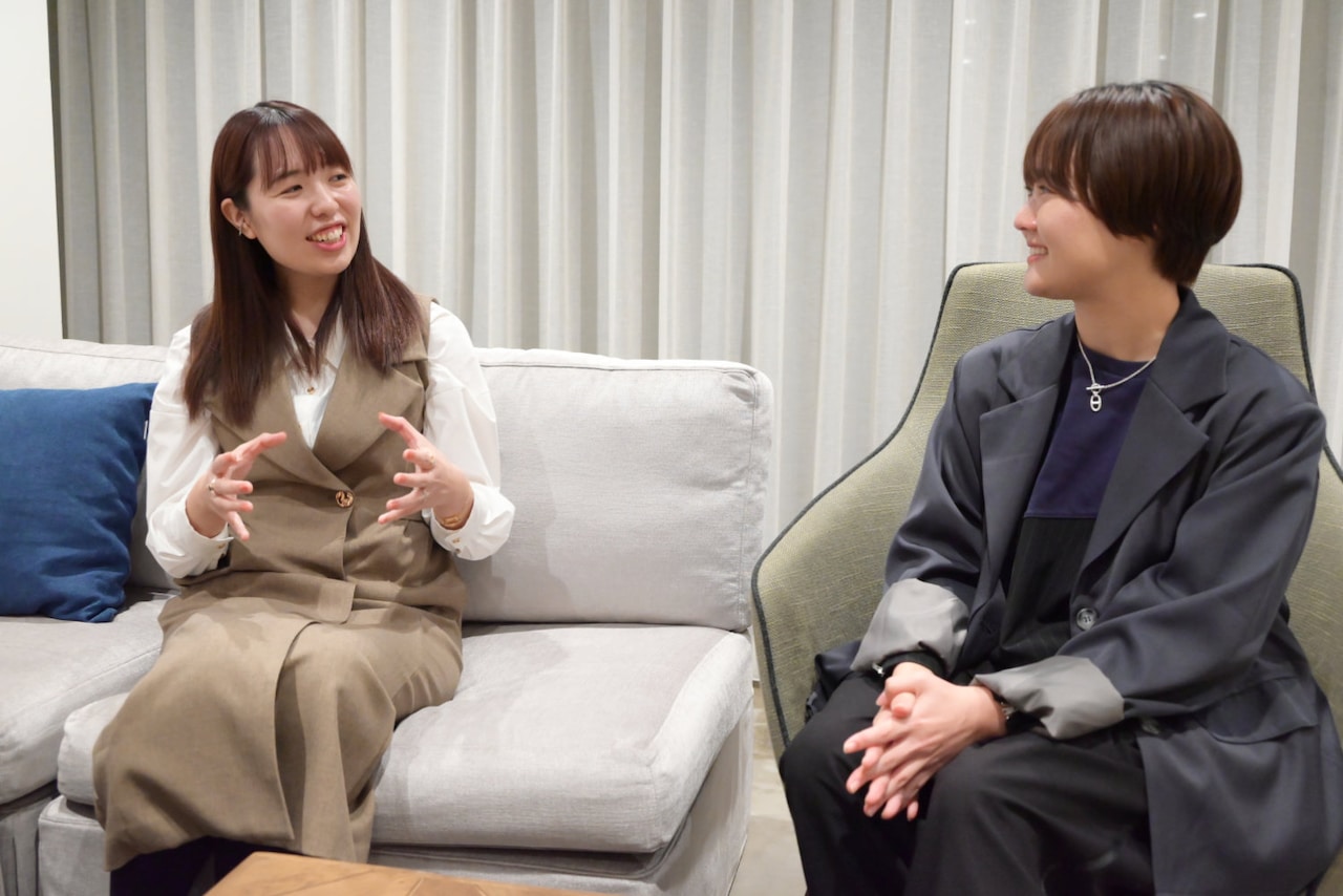 左から南野彩子（NHK）、加瀬未奈（テレビ東京）