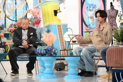 「A-Studio+」3月13日放送回の様子。左から笑福亭鶴瓶、永瀬廉