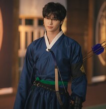 韓国ドラマ「21世紀の大君夫人（たいくんふじん）」より、ビョン・ウソク演じる孤独な王子イアン大君