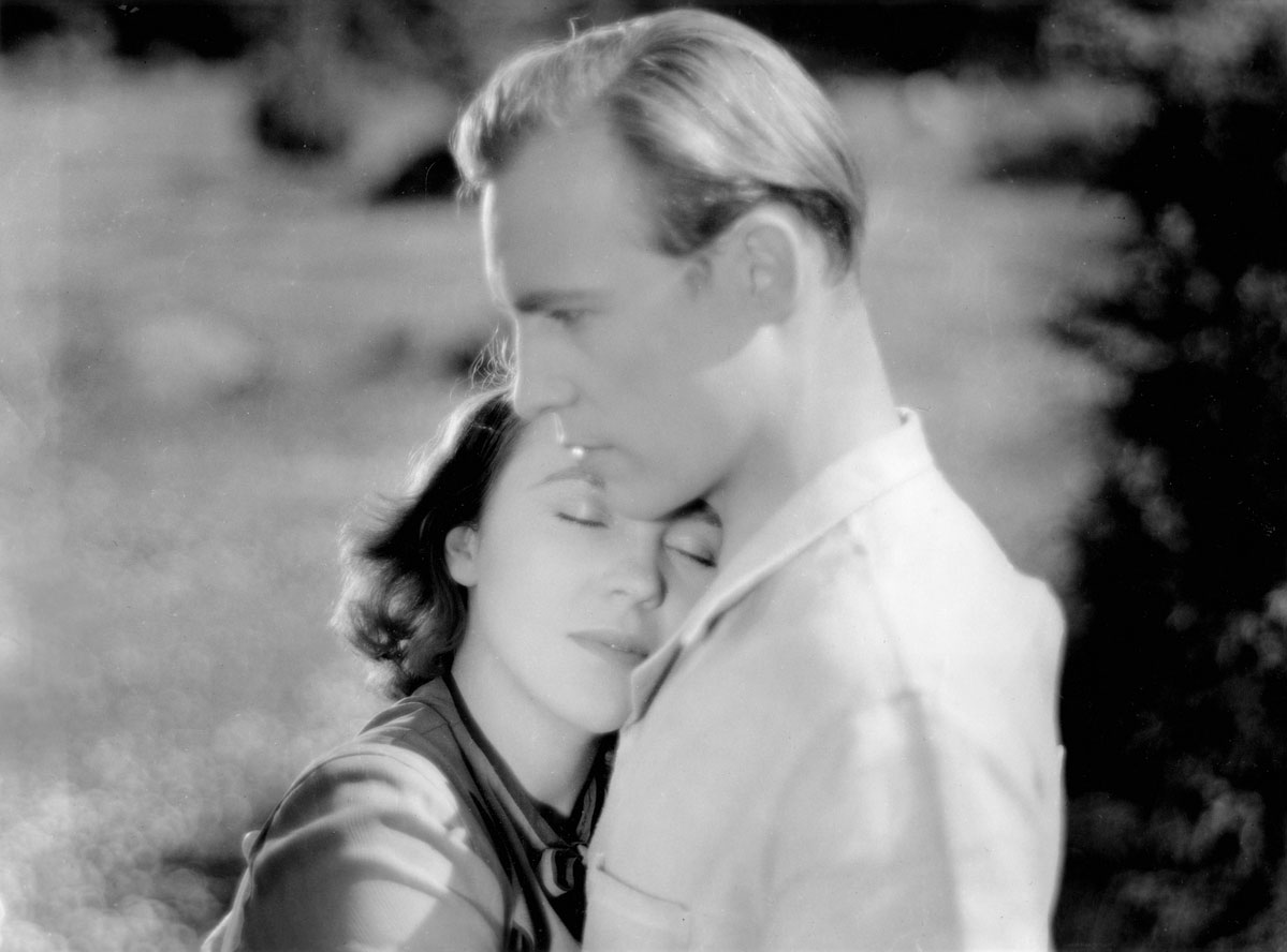 「夏の夜の人々」場面写真 ©Kuvi.jpg