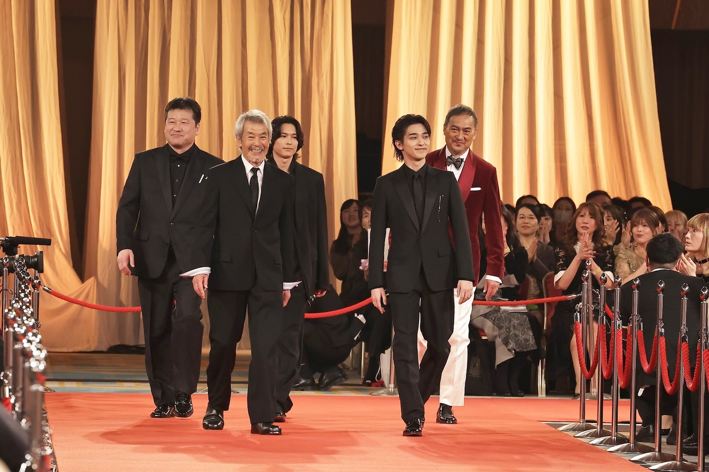 【日本アカデミー賞】レッドカーペットに吉沢亮、横浜流星、北川景子、蒼井優ら受賞者が勢ぞろい