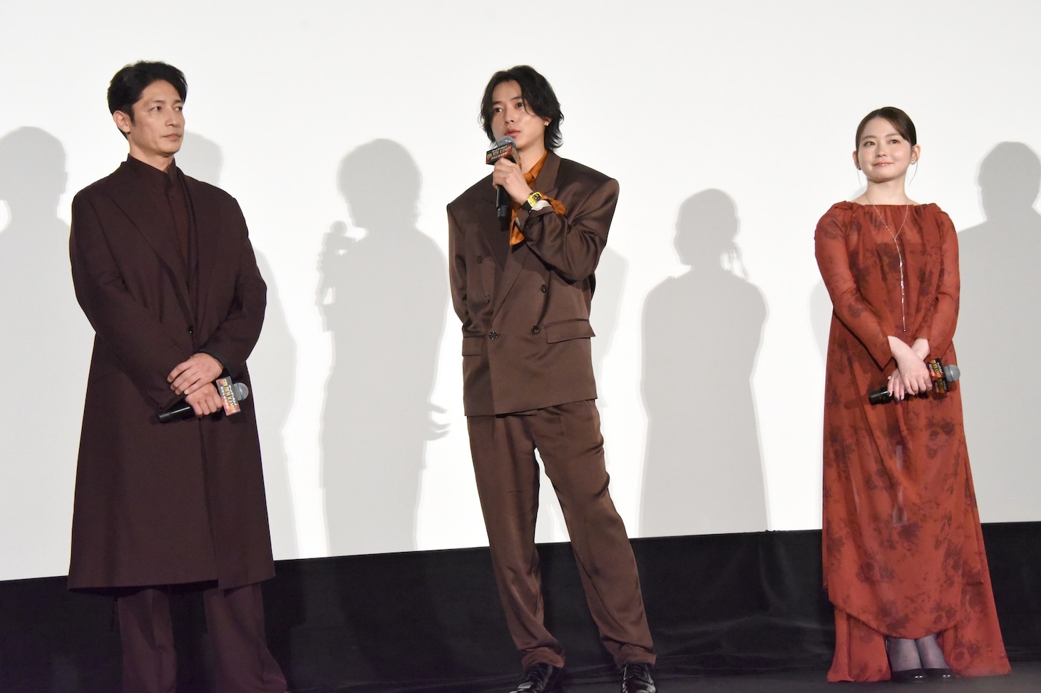 左から玉木宏、山﨑賢人、山田杏奈