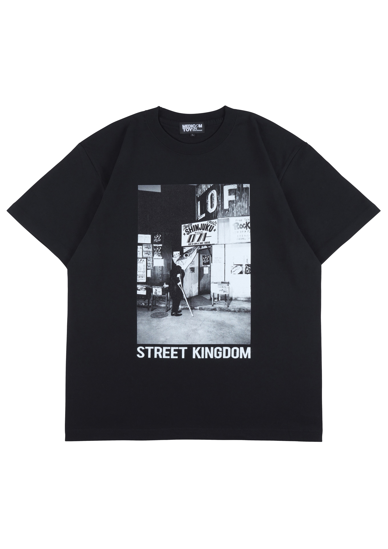 「ストリート・キングダム 自分の音を鳴らせ。」とメディコム・トイのコラボTシャツ