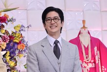 「森英恵 Butterfly beyond」制作発表会見に出席した中島裕翔