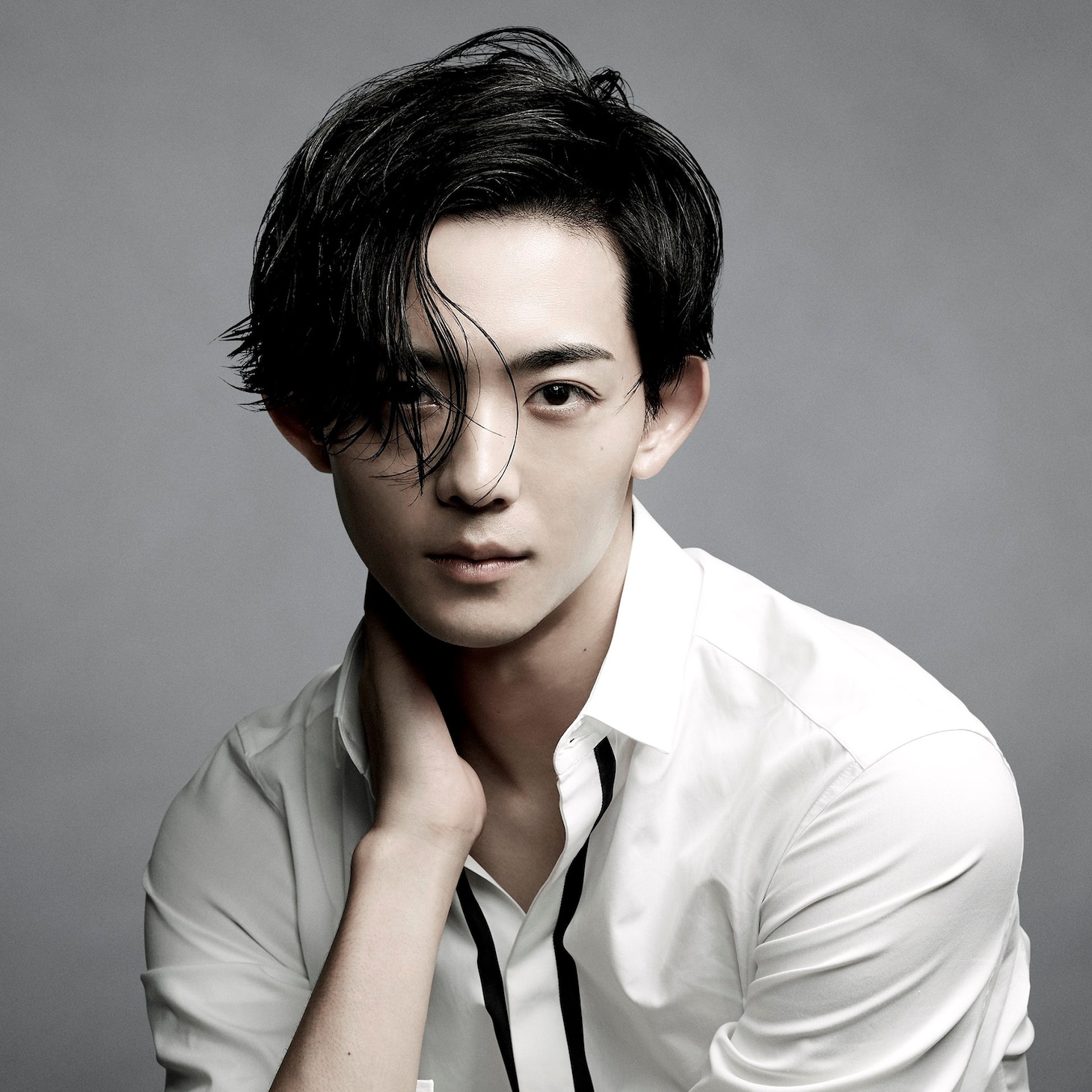 縦型ショートドラマ「なんでもないトマトなのに」で主演を務める竜星涼