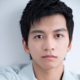 縦型ショートドラマ「なんでもないトマトなのに」に出演する田中偉登