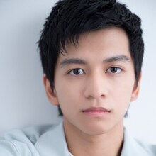 縦型ショートドラマ「なんでもないトマトなのに」に出演する田中偉登