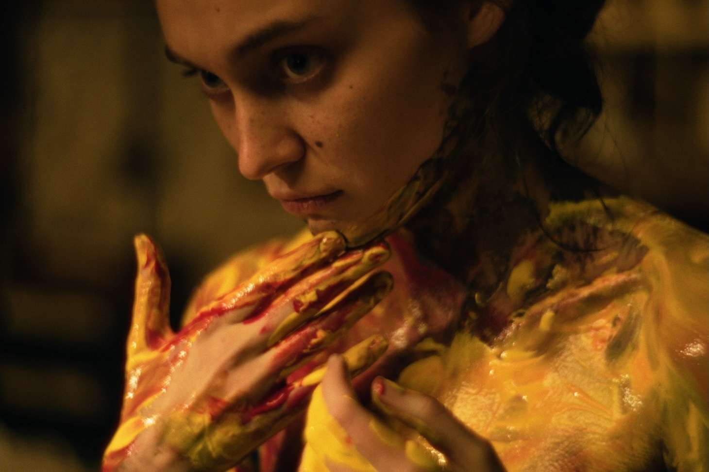 「OXANA／裸の革命家・オクサナ」場面写真