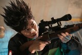 映画「SAKAMOTO DAYS」より、跳弾で相手を射抜く凄腕のスナイパー・眞霜平助（戸塚純貴）
