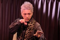 映画「SAKAMOTO DAYS」より、特製の毒を武器とする殺し屋・タツに（安西慎太郎）