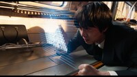 韓国映画「全知的な読者の視点から」新場面写真より、アン・ヒョソプ演じるキム・ドクシャ