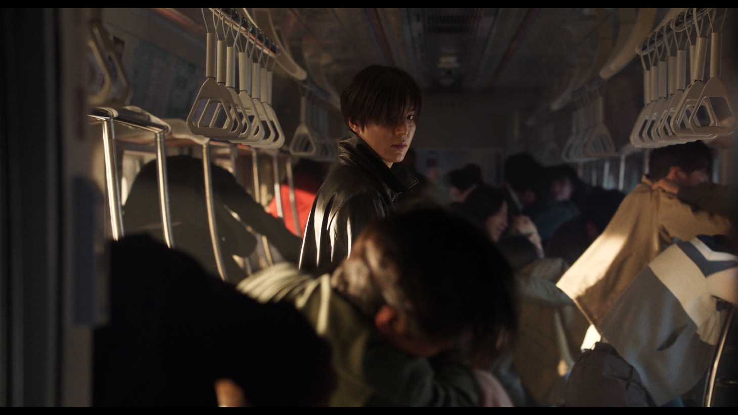 韓国映画「全知的な読者の視点から」新場面写真より、イ・ミンホ演じるユ・ジュンヒョク