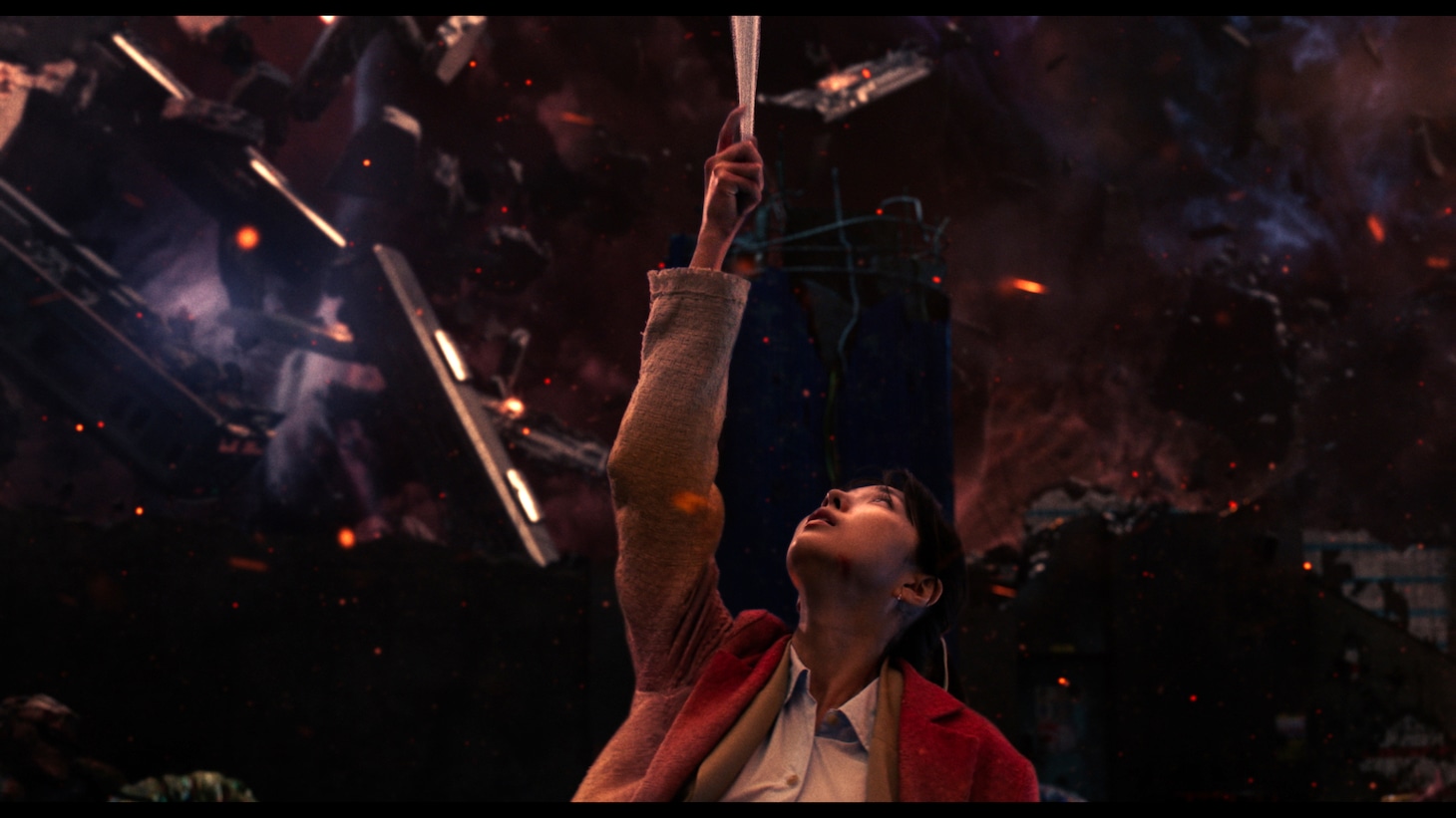 韓国映画「全知的な読者の視点から」新場面写真より、チェ・スビン演じるドクシャの同僚ユ・サンア