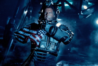 「アルマゲドン」場面写真 ©1998 Touchstone Pictures and Jerry Bruckheimer, Inc. All Rights Reserved.