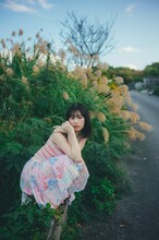 井本彩花の2nd写真集「BEST,」本日発売、22歳の今をぎゅっとした1冊に