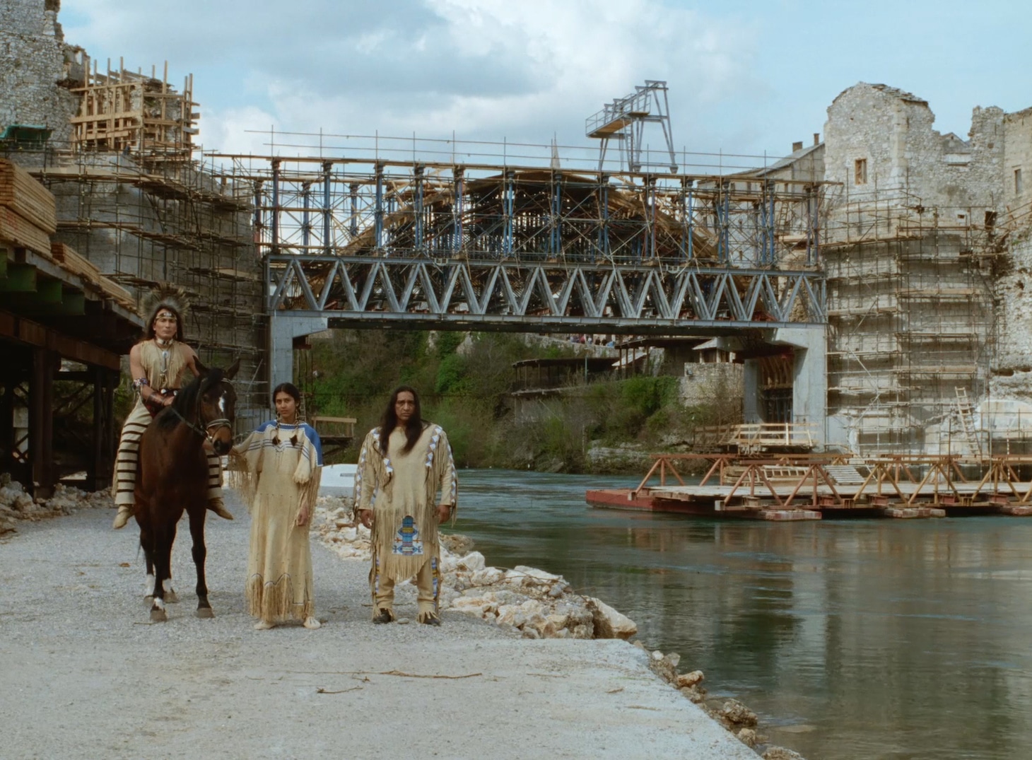 「アワーミュージック」場面写真 ©2004 AVVENTURA FILMS – PERIPHERIA – FRANCE 3 CINÉMA – VEGA FILMS