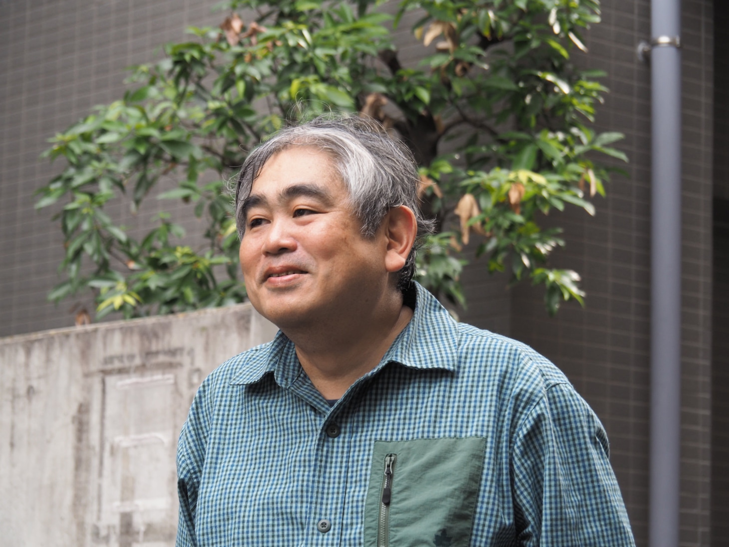 「遊歩 ノーボーダー」撮影・編集・プロデューサーの藤野知明