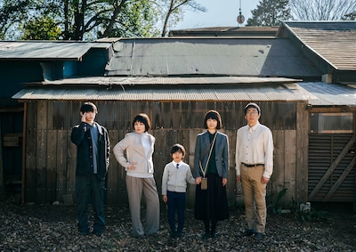 「あなたの息子ひき出します！」ティザービジュアル。左からのせりん、平野ノラ、小野光南翔、宮澤美保、大森南朋