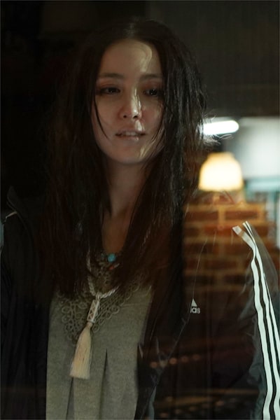 映画「祝山」より、石川恋演じる矢口朝子