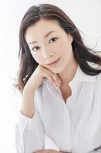 ドラマ10「コンビニ兄弟 テンダネス門司港こがね村店」で大塚純子を演じる街田しおん