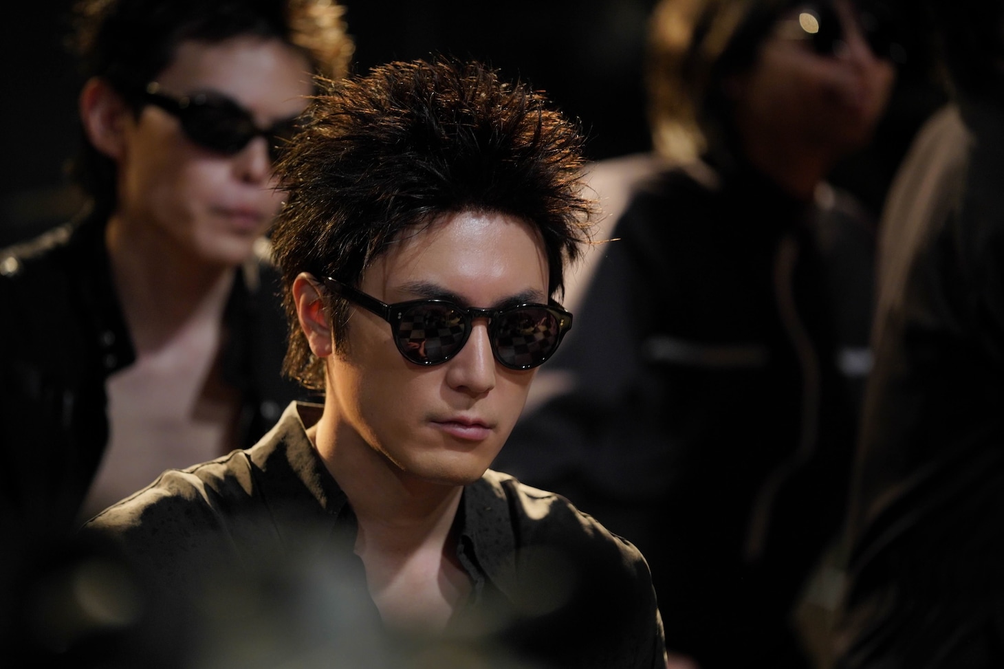 「ストリート・キングダム 自分の音を鳴らせ。」場面写真。間宮祥太朗演じる軋轢のボーカル＆ベース・DEEP