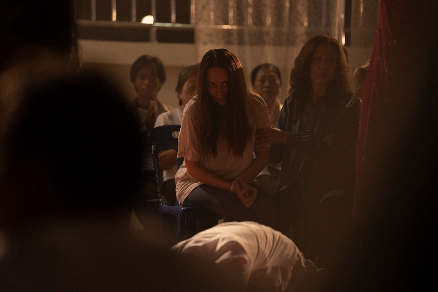 映画「女神の継承」場面写真 ©2021 SHOWBOX AND NORTHERN CROSS ALL RIGHTS RESERVED.