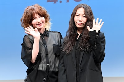韓国映画「大丈夫、大丈夫、大丈夫！」試写会に登壇したYOU（左）とキム・へヨン（右）