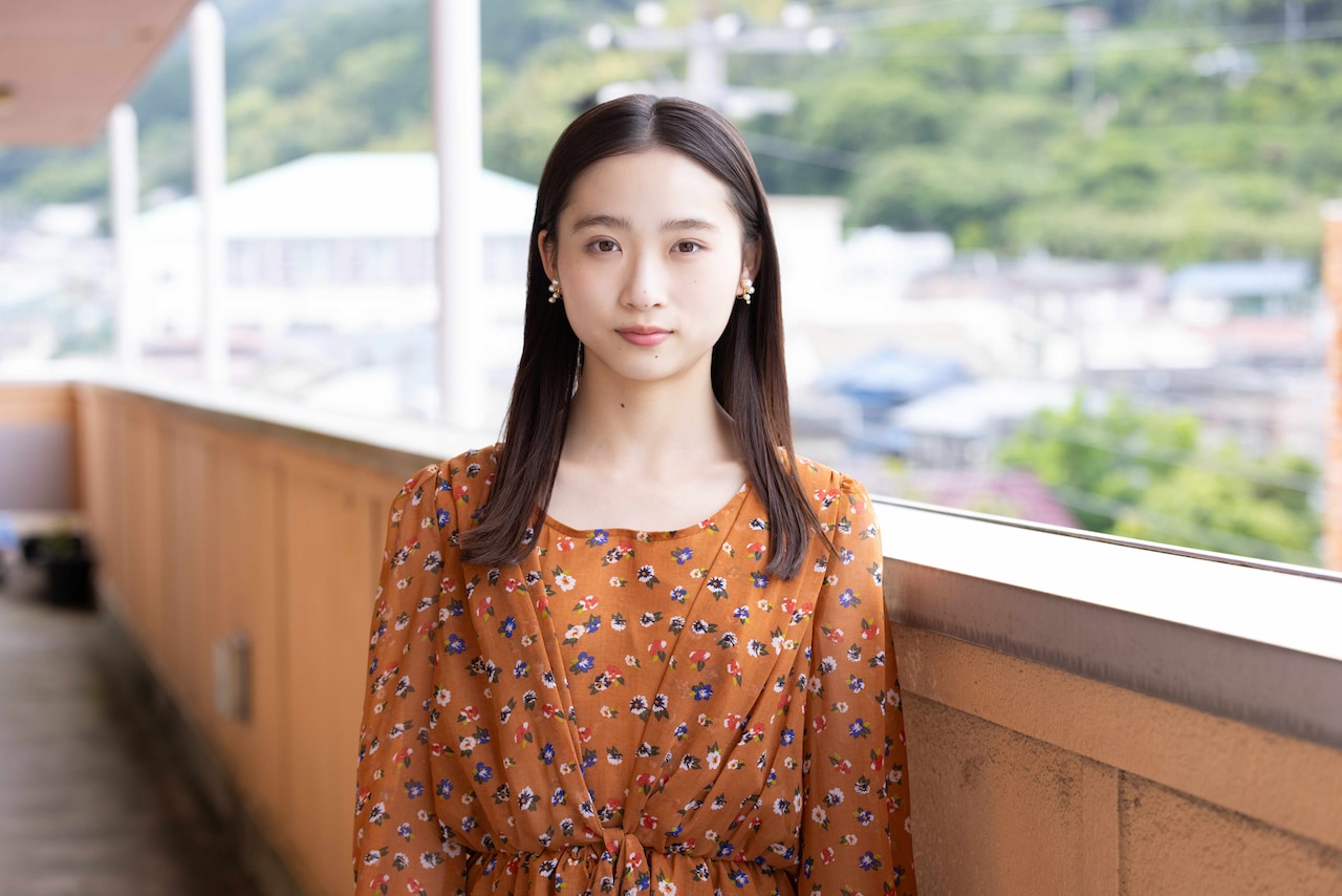 伊東蒼が奈緒の主演映画「死ねばいいのに」出演、謎多き亜佐美役