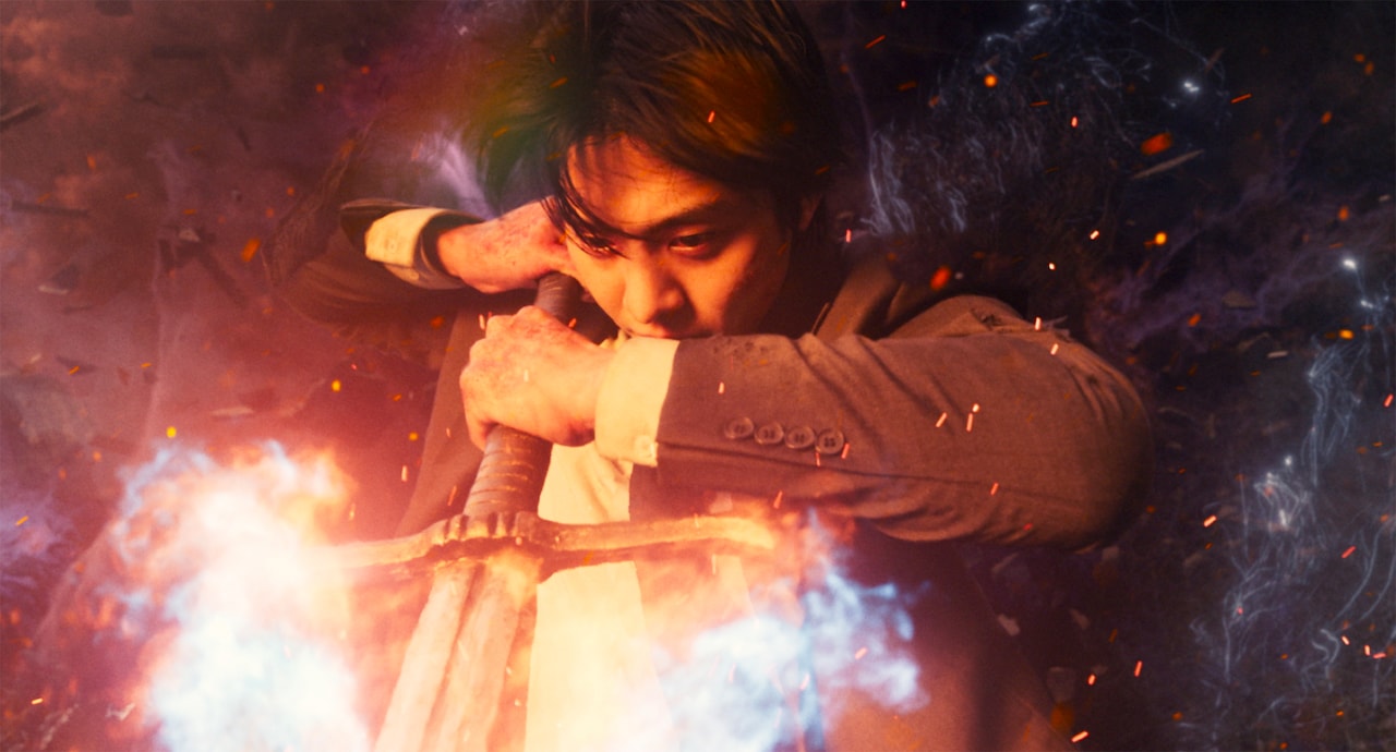 異世界アクション「全知的な読者の視点から」新場面写真より、アン・ヒョソプ演じるキム・ドクシャ