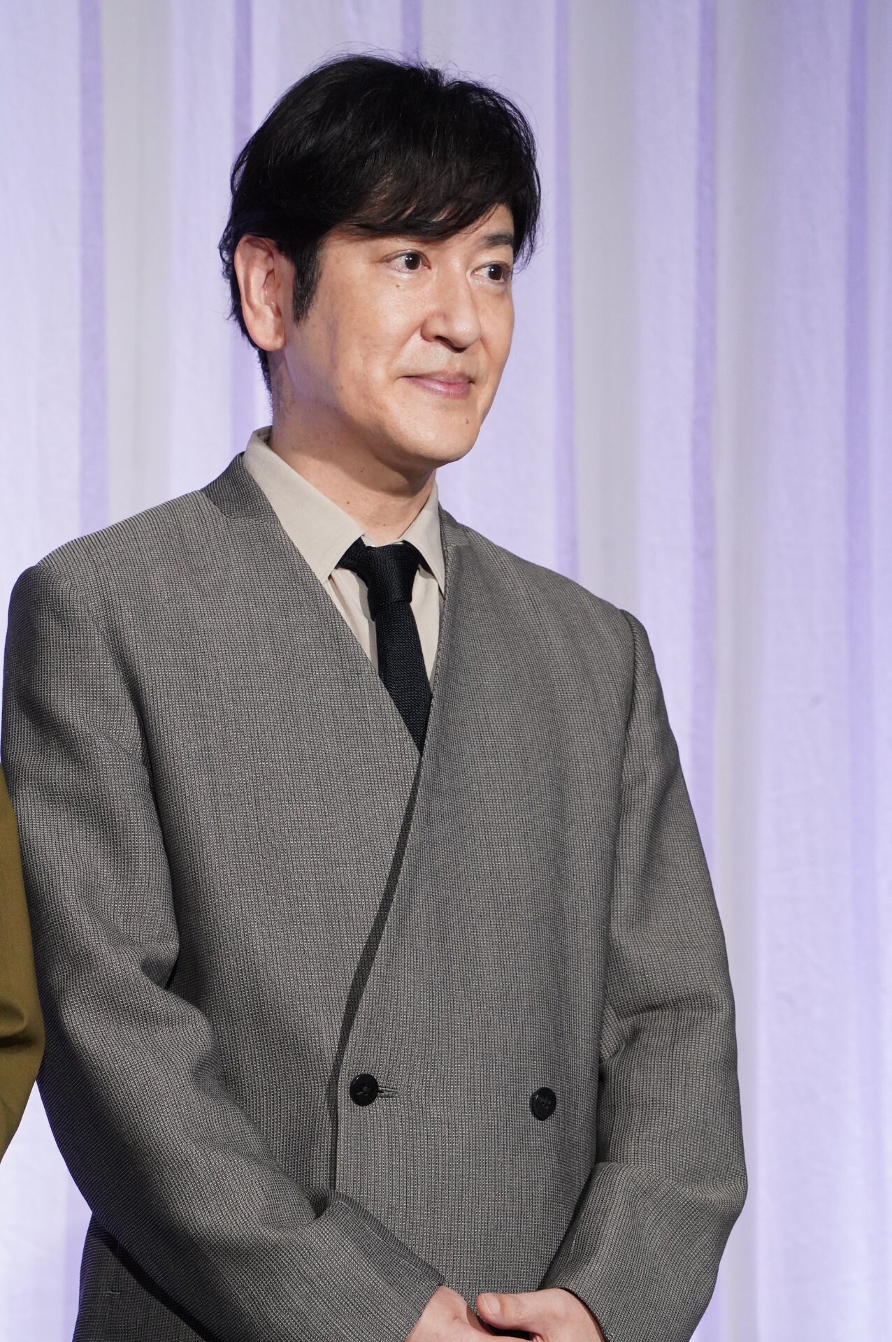 月夜行路 －答えは名作の中に－」制作発表会見に出席した田中直樹