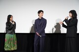 「90メートル」公開記念舞台挨拶の様子。左から西野七瀬、山時聡真、菅野美穂
