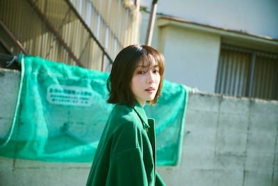 永野芽郁のフォトブック＆スタイルブック スペシャルBOX「MAGNOLIE」より、スタイルブック中面