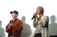 左から隆一、朱香