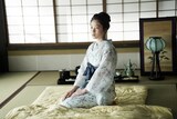 医療時代劇「幕末ヒポクラテスたち」新場面写真より、藤野涼子演じる新左の妹・峰