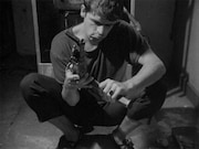 「イン・ザ・カントリー」場面写真