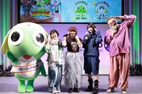 3月29日に東京・東京ビッグサイトで行われた「AnimeJapan 2026」のステージイベントの様子。左からケロロ軍曹、小桜エツコ、渡辺久美子、あの、福田雄一