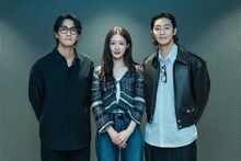 韓国ドラマ「ボーン・ギルティ（原題）」キャストのパク・ソジュン（右）、オム・テグ（左）、チョ・ヘジュ（中央）
