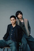 Netflixシリーズ「九条の大罪」で共演した柳楽優弥（左）、松村北斗（右）