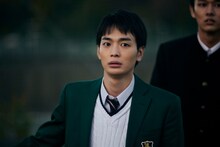 「NEW GROUP」より、青木柚演じる優