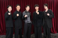 「ゴールデンカムイ 網走監獄襲撃編」第七師団スペシャルトーク映像より、左から稲葉友、工藤阿須加、玉木宏、中川大志、栁俊太郎