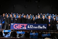 日曜劇場「GIFT」舞台挨拶の様子