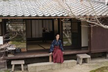 連続テレビ小説「ブラッサム」山口県岩国市でのロケに先立ち、主人公・葉野珠のモデルになった同市出身の作家・宇野千代の生家を訪れた石橋静河